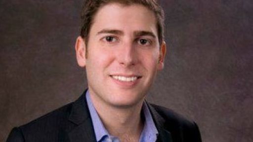 Veja como o brasileiro Eduardo Saverin vendia anúncios no Facebook em 2004