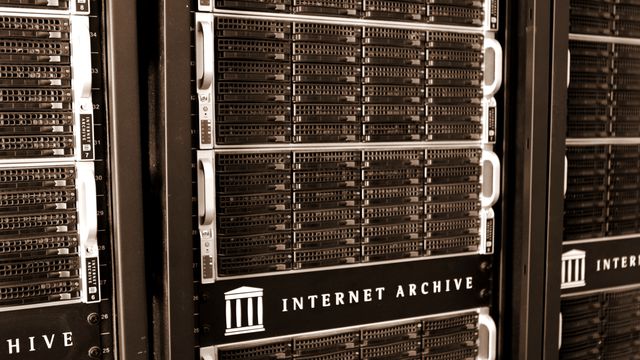 Editoras derrubam biblioteca acadêmica do Internet Archive para estudantes
