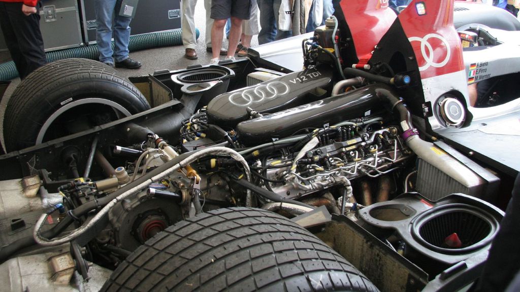 Motor V12 TDI do Audi R10 que calou os críticos em Le Mans