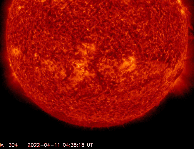 A erupção da mancha solar AR2987 foi registrada pelo observatório Solar Dynamics, da NASA (Imagem: Reprodução/NASA)