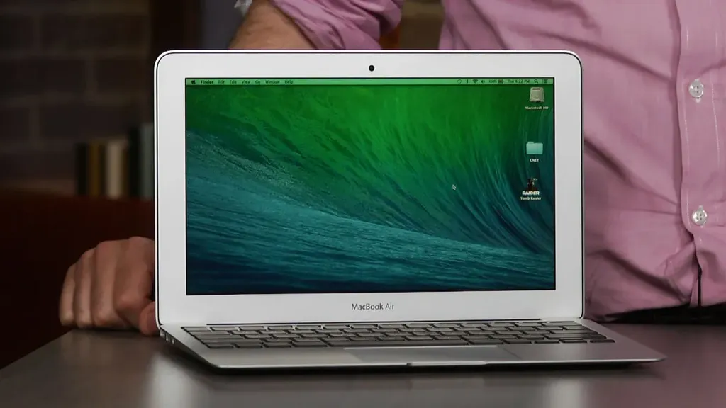 Em alguns mercados, o MacBook Air 2014 ainda pode ter um período estendido para a troca da bateria (Imagem: Sarah Tew/CNET)