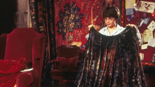 A Capa da Invisibilidade de Harry Potter pode virar realidade graças à ciência