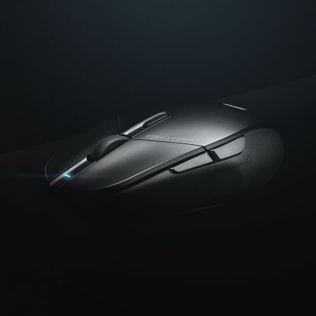 Mouse Logitech G303 Shroud Edition tem bateria de longa duração (Imagem: Divulgação/Logitech)