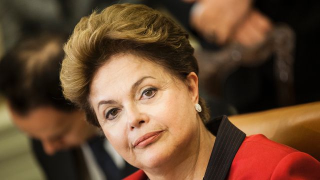 Dilma pretende barrar a implementação de franquias na banda larga