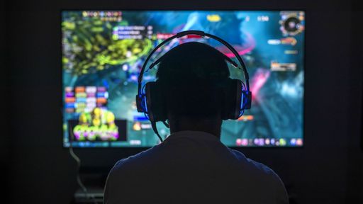 China limita acesso de crianças e adolescentes a jogos a três horas por semana
