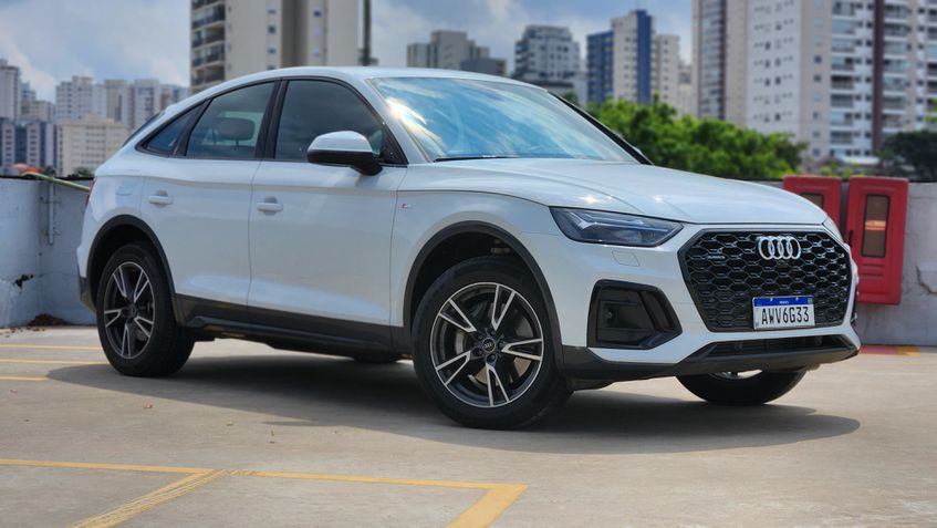 Audi Q5 TFSIe Sportback Performance Black