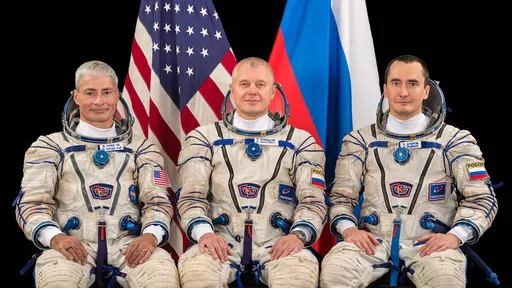 Astronauta da NASA viajará com cosmonautas em nave russa rumo à ISS
