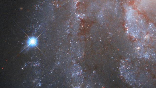 ESA/Hubble/NASA/A. Riess/SH0ES team