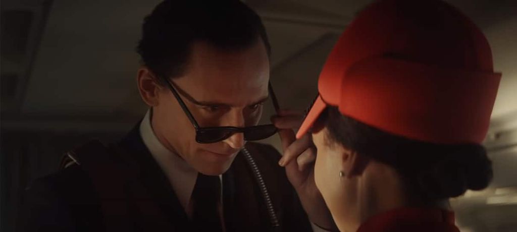 Série brincou com a semelhança do ator Tom Hiddleston com o criminoso Dan Cooper (Imagem:Reprodução/Disney+)