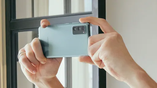 Galaxy S20 FE com Snapdragon 865+ tem visual vazado em nova listagem