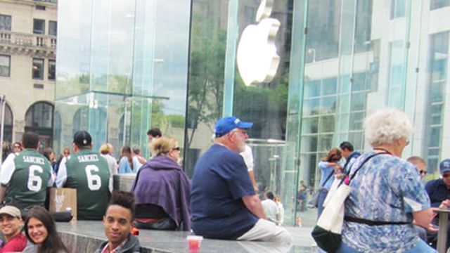 iPhone 5: fila para compra já começa a ser formada em loja de Nova York
