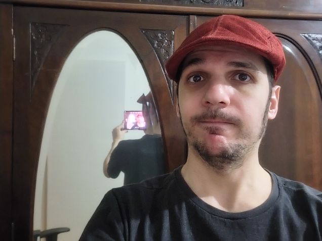 Galaxy Z Fold 3: selfie sob a tela