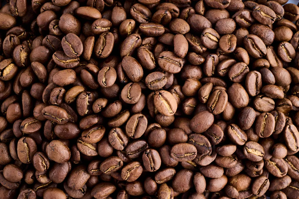 Estudo sugere que café reduz risco de doenças cardiovasculares, desde que faça parte de um estilo de vida mais saudável  (Imagem: Natabuena/Envato)