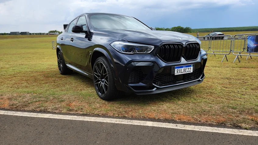 Preview BMW X6 M Competition   Na pista com o SUV mais r pido da BMW no Brasil - 3