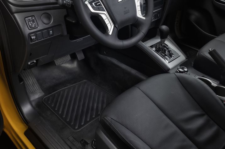 Mitsubishi L200 Triton Savana 2024