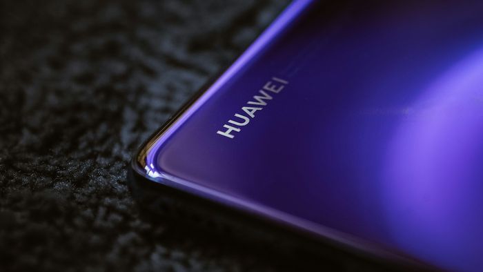 Huawei prepara celular dobrável feito para rivalizar com o iPhone Fold