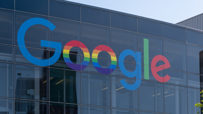 Google declara guerra e processa grupo chinês por golpe bilionário de SMS