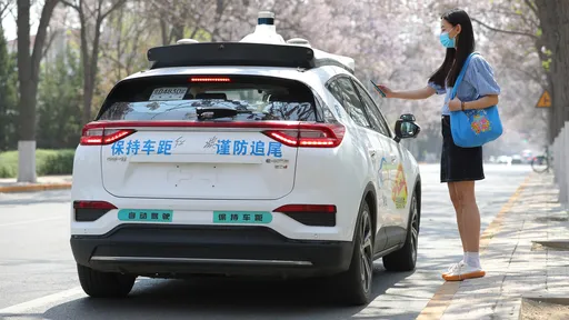 Pequim autoriza uso de táxis autônomos sem motorista emergencial