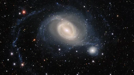 Bela imagem captura detalhes de galáxias em fusão