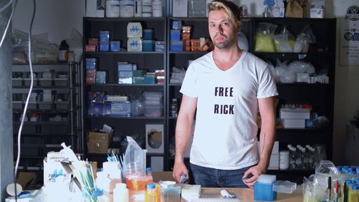 “Biohacker” conhecido por injetar CRISPR no próprio corpo está sob investigação