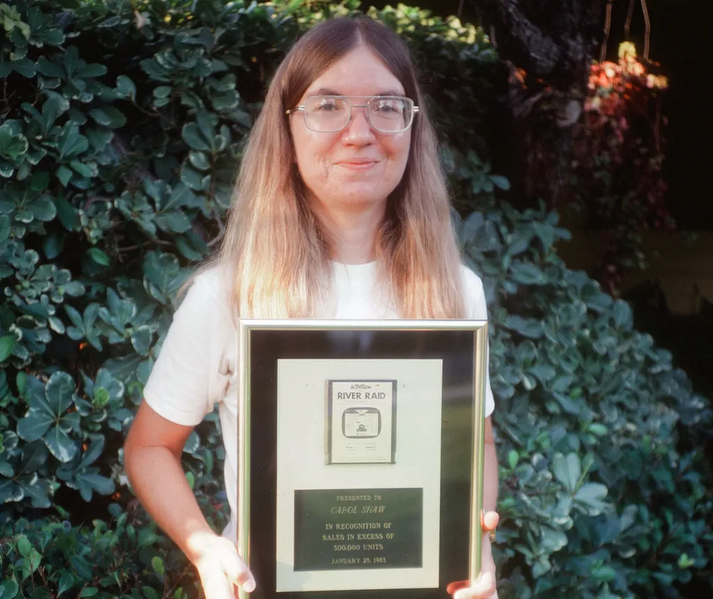 Carol Shaw se notabilizou como uma das pioneiras no desenvolvimento de jogos e desenvolveu o clássico River Raid (Imagem: Divulgação/Carol B Shaw)