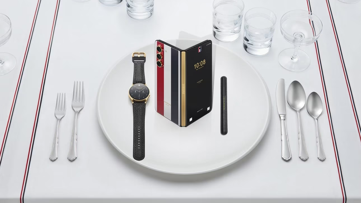 Galaxy Z Fold 5 ganha edição Thom Browne com visual sofisticado