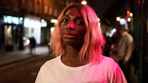 Crítica | I May Destroy You reflete toda a genialidade de Michaela Coel