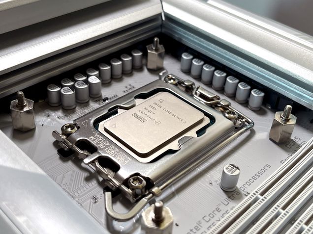 Placa-mãe Gigabyte Z890 AORUS Elite X Ice
