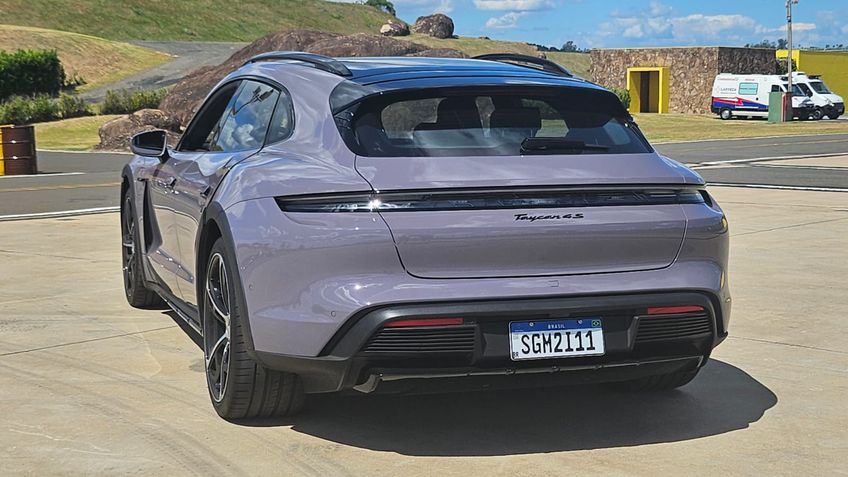 Porsche Taycan Cross Turismo 2025 (Preview)