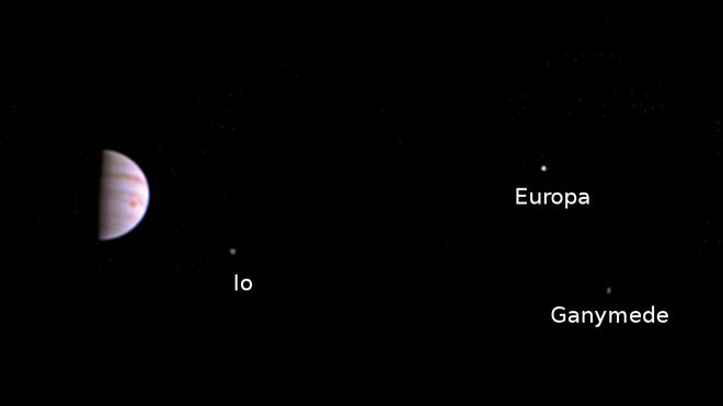 primeira fotografia da sonda Juno