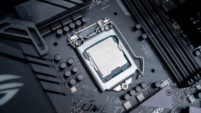 Intel deve cortar preços de suas novas CPUs para combater a AMD, aponta rumor