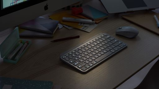 Logitech lança MX Keys Mini com design ergonômico e até 5 meses de bateria