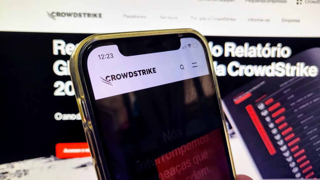 Apagão cibernético foi causado por falha em atualização de software da CrowdStrike (Imagem: Bruno De Blasi/Canaltech)