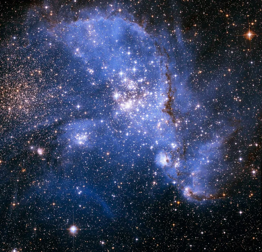 O novo estudo pode revelar como algumas das moléculas orgânicas são formadas em "berçários estelares" (Imagem: Reprodução/NASA, ESA, A. James (STScI)