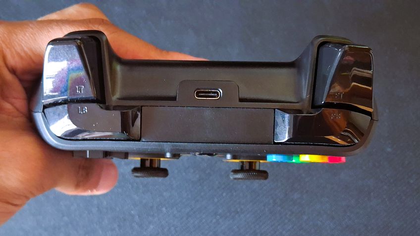 Zeenix Pro Controller