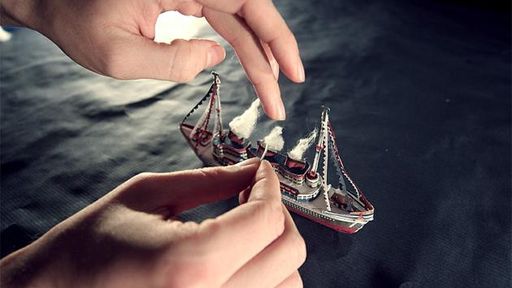Banda francesa lança incrível clipe feito com Stop Motion inteiramente de papel