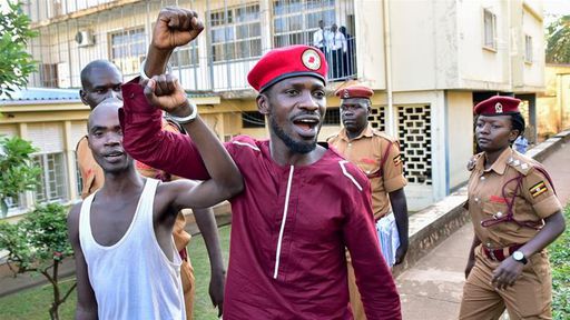 Funcionários da Huawei na África interceptaram mensagens de políticos locais