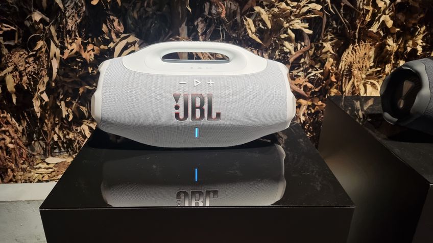 JBL Boombox 4