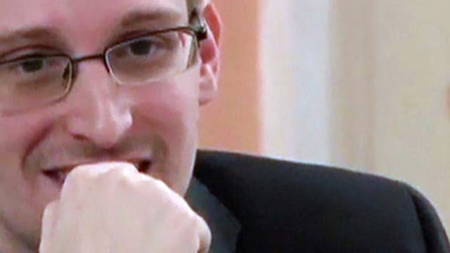 Edward Snowden persuadiu funcionários da NSA para conseguir senhas
