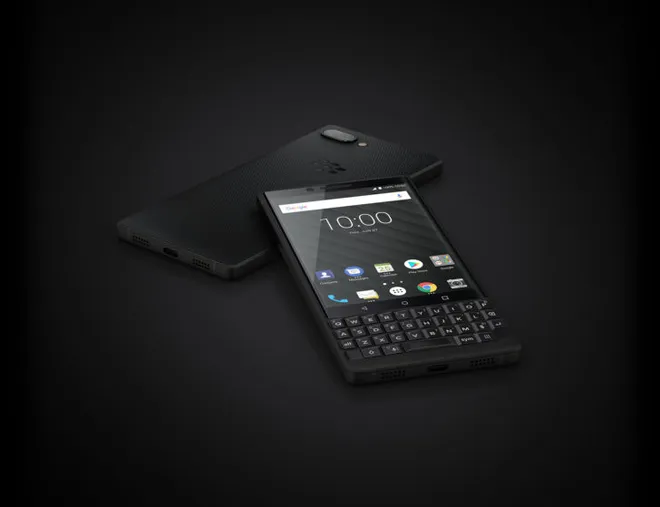 BlackBerry Key 2, lançado em 2018 com sistema Android (Imagem: Divulgação/BlackBerry)