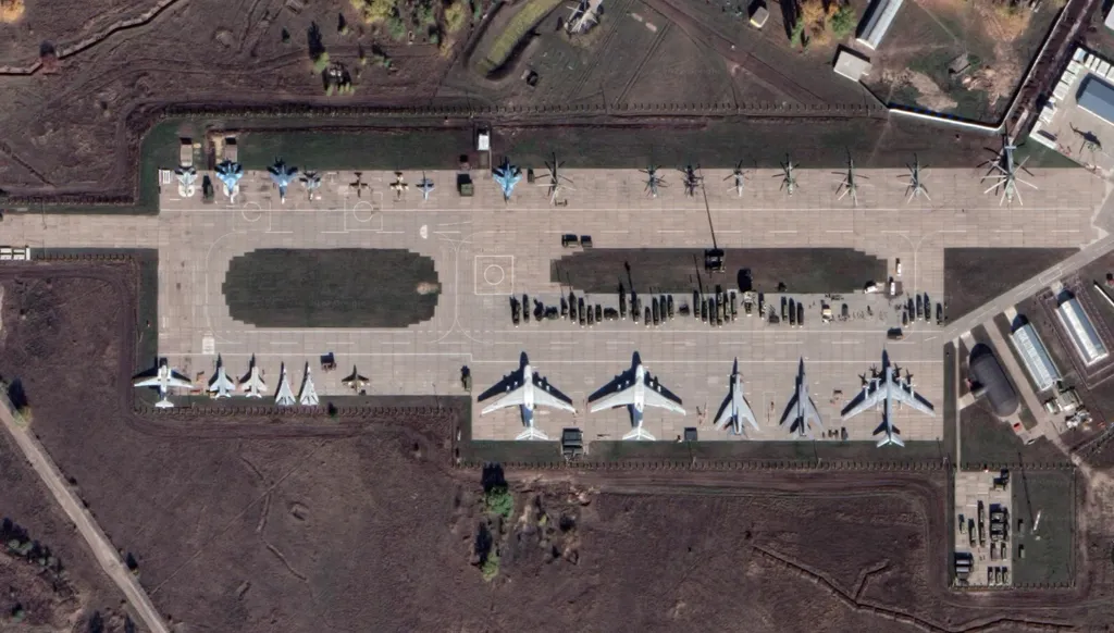 Uma das bases da Rússia, que supostamente estava embaçada, agora pode ser vista no Google Maps (Imagem: Reprodução/Google Maps)