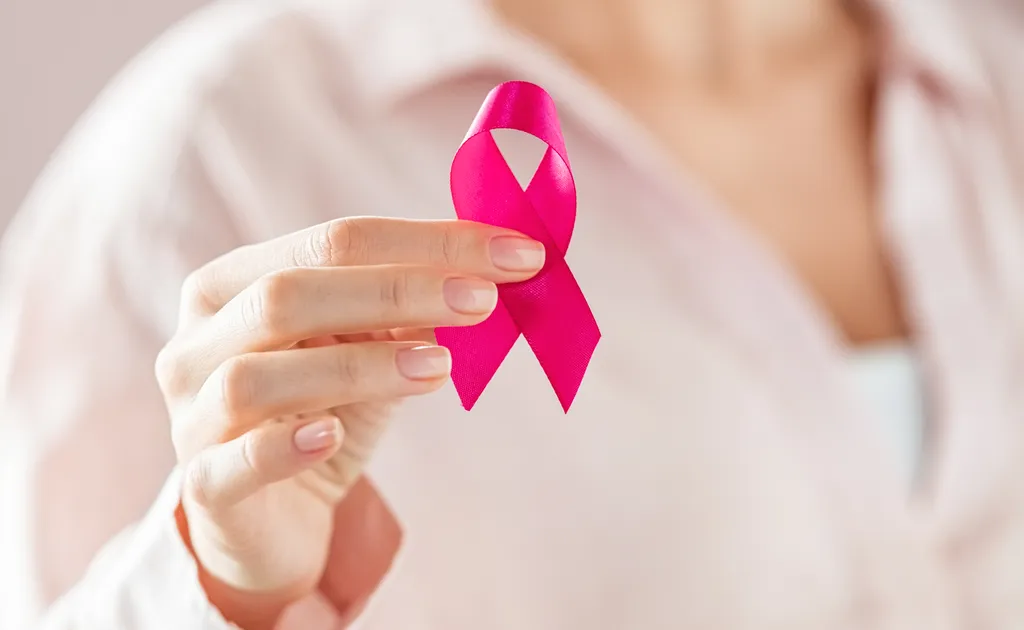 Nova terapia pode combater câncer de mama ao inibir crescimento do tumor (Imagem: Rido81/Envato)