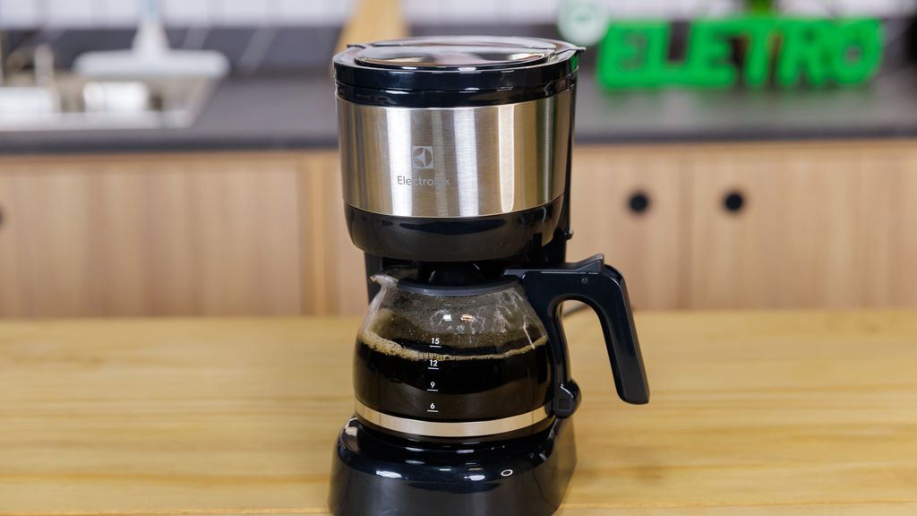 Review Electrolux ECM10 | Uma cafeteira elétrica compacta e barata ...