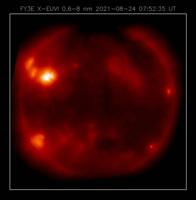 Imagem do Sol em raios X feita pelo satélite (Imagem: Reprodução/CMA)