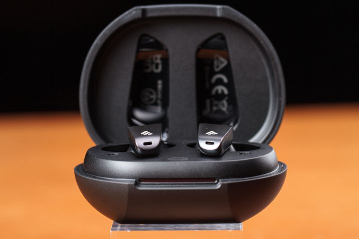 Edifier Neo Buds Pro case