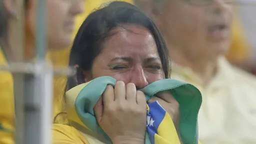 Tumblr 'Brasileiros tristes': o choro das pessoas no vexame contra a Alemanha