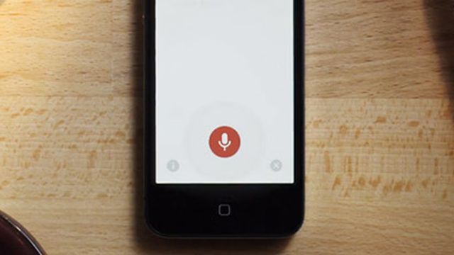 Google lança a 'sua versão do Siri' para iPhone e iPad, e funciona em português!