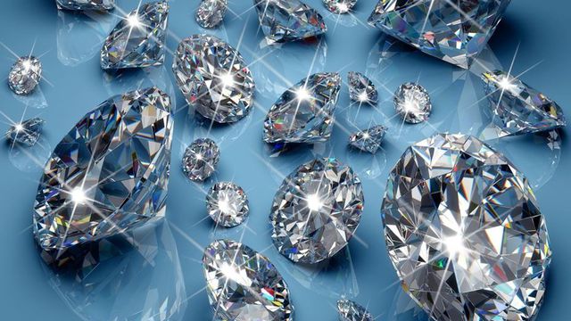 Os misteriosos anúncios de diamantes que escondem pornografia no YouTube