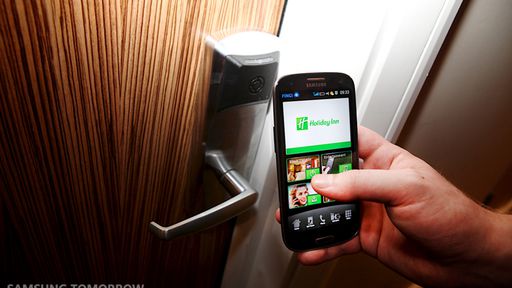 Galaxy SIII será usado como acessório em quarto de hotel durante as Olimpíadas