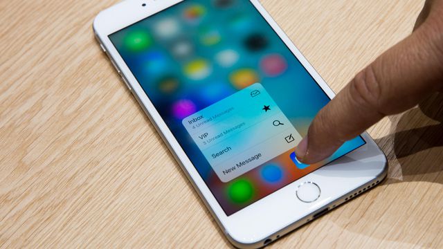 Falha do iOS 12 permite que hackers acessem iPhones por meio da Siri